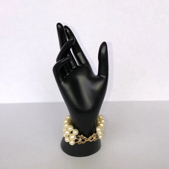Vintage Marvella 3 Strand Faux Pearl Bracelet - Picture 3 of 5